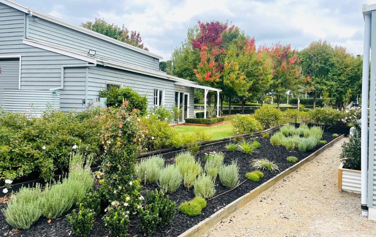 Farm Stay Maple Cottage At Wilindi Estate Tyabb Eksteriør billede